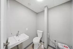 831 N Shore Rd, Revere, MA 02151 - Photo 21