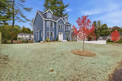 11 Hutchins Circle, Lynnfield, MA 01940 - Photo 3