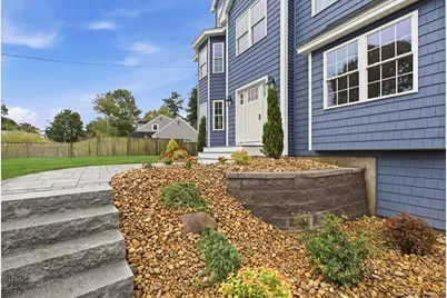 11 Hutchins Circle, Lynnfield, MA 01940 - Photo 5