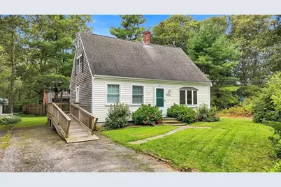 37 Gooseberry Ln, Barnstable, MA 02648 - Photo 1