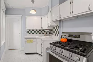 19 Short St, Brookline, MA 02446 - Photo 7