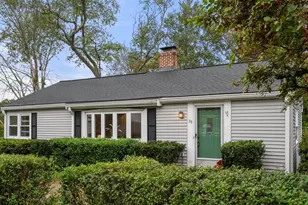 39 Henry St, Winchester, MA 01890 - Photo 3