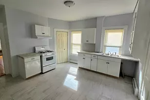 313 Orchard St, New Bedford, MA 02740 - Photo 3