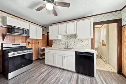 15 Otis St, Lowell, MA 01852 - Photo 7