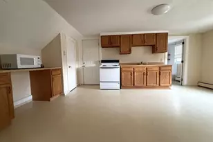 9 Wachusett St, Worcester, MA 01609 - Photo 9