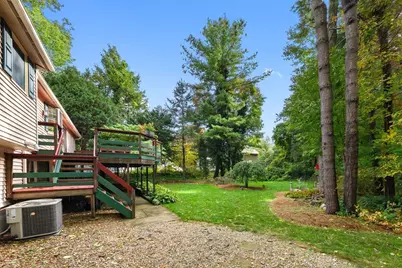 42 Freeport Dr, Burlington, MA 01803 - Photo 27