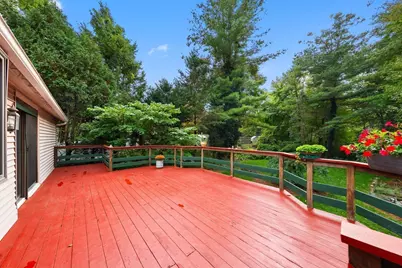 42 Freeport Dr, Burlington, MA 01803 - Photo 23
