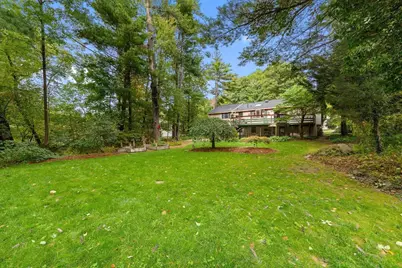 42 Freeport Dr, Burlington, MA 01803 - Photo 25