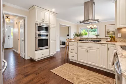 4 Seagirt Ave, Saugus, MA 01906 - Photo 3