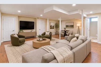 4 Seagirt Ave, Saugus, MA 01906 - Photo 9