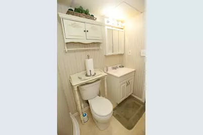 106 N Brook Rd, Springfield, MA 01119 - Photo 31