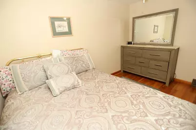 106 N Brook Rd, Springfield, MA 01119 - Photo 3