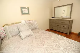 106 N Brook Rd, Springfield, MA 01119 - Photo 3