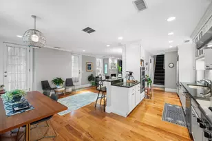 54 Chestnut St, Boston, MA 02129 - Photo 9