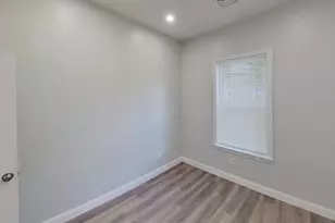 23 Oakwood St, Boston, MA 02124 - Photo 3