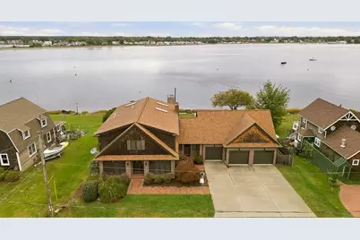 68 Seaview Ave, Swansea, MA 02777 - Photo 35