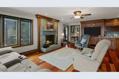 68 Seaview Ave, Swansea, MA 02777 - Photo 5
