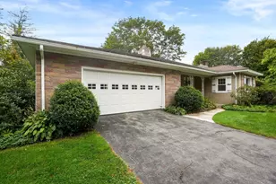 15 Myers St, Uxbridge, MA 01569 - Photo 3