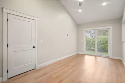 15 Myers St, Uxbridge, MA 01569 - Photo 11