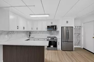 300 Commercial St, Braintree, MA 02184 - Photo 9