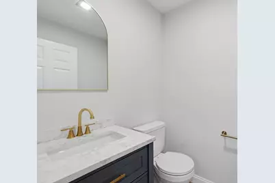 105 N Main St #B, Orange, MA 01364 - Photo 15