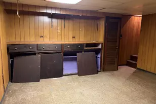 27 Dillon St, Worcester, MA 01604 - Photo 17