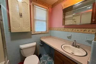27 Dillon St, Worcester, MA 01604 - Photo 15
