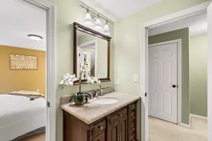 40 Washington Green, Walpole, MA 02032 - Photo 17