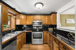 40 Washington Green, Walpole, MA 02032 - Photo 11