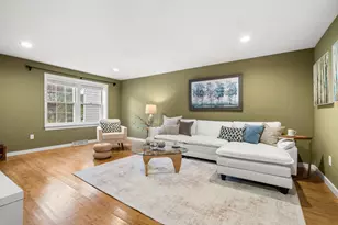 40 Washington Green, Walpole, MA 02032 - Photo 5