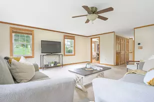 49 Fieldstone Dr, Gardner, MA 01440 - Photo 5