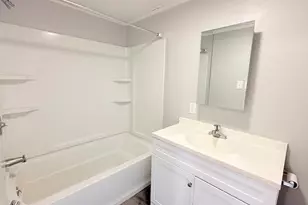 289 Tecumseh, Fall River, MA 02721 - Photo 9