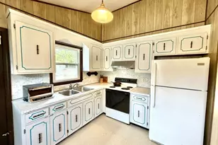 110 Hubbard Ave, Brockton, MA 02301 - Photo 11