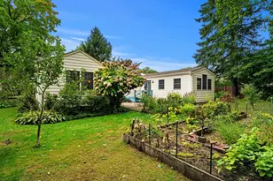 14 Ortins Rd, Hamilton, MA 01982 - Photo 3