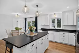 140 Broken Bow Ln, Falmouth, MA 02536 - Photo 7