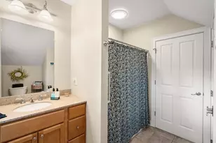 39 Hathaway Pond Cir, Rochester, MA 02770 - Photo 29