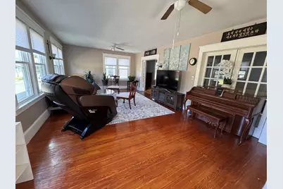 14 Taylor St, Chicopee, MA 01020 - Photo 5