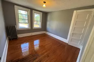 14 Taylor St, Chicopee, MA 01020 - Photo 27