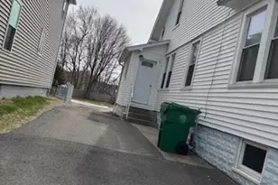 14 Taylor St, Chicopee, MA 01020 - Photo 5