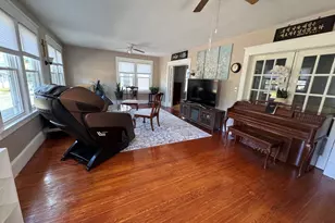 14 Taylor St, Chicopee, MA 01020 - Photo 11
