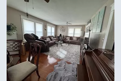 14 Taylor St, Chicopee, MA 01020 - Photo 7