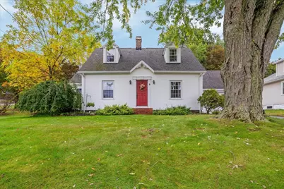 5 Field St, Auburn, MA 01501 - Photo 3