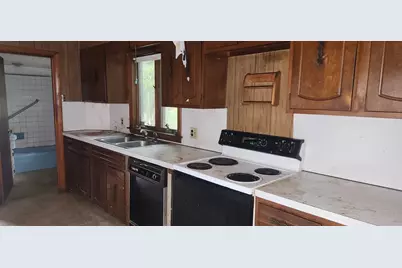 4 Cross St, Grafton, MA 01560 - Photo 7