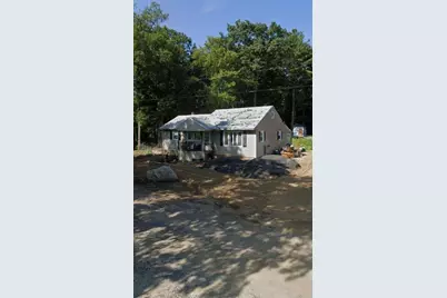 28 Lyric St, Pittsfield, MA 01201 - Photo 1