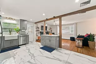 9 Crossman St, Boston, MA 02126 - Photo 17