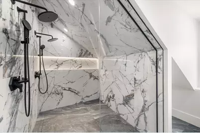 39 G St, Boston, MA 02127 - Photo 15