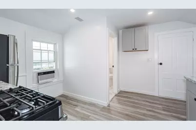 34 Walnut St. #4, Natick, MA 01760 - Photo 9