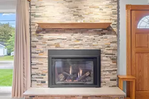 39 Adams Ave, North Andover, MA 01845 - Photo 5