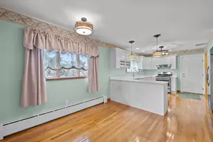 39 Adams Ave, North Andover, MA 01845 - Photo 7