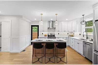22 Belknap Court, Concord, MA 01742 - Photo 5
